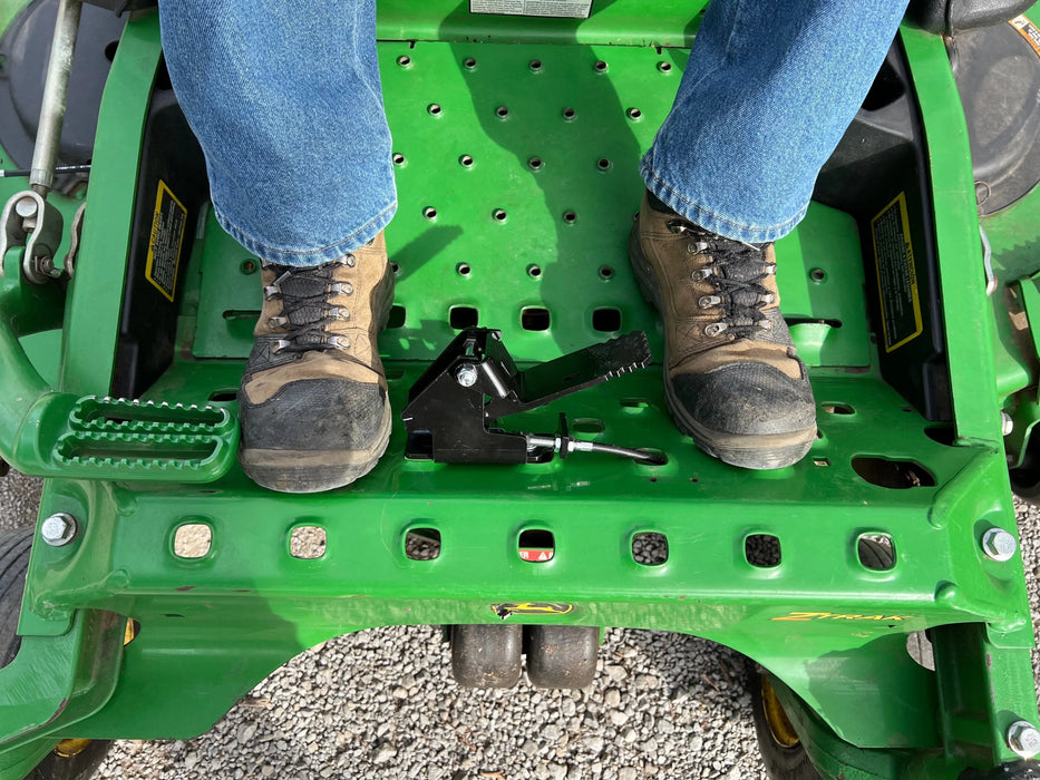 44JM70-5-A2 GrassFlap Direct Bolt with Steel Blocker Plate and SE Pedal Includes John Deere No-Drill Mount for 7-iron Deck GrassFlap GrassFlap